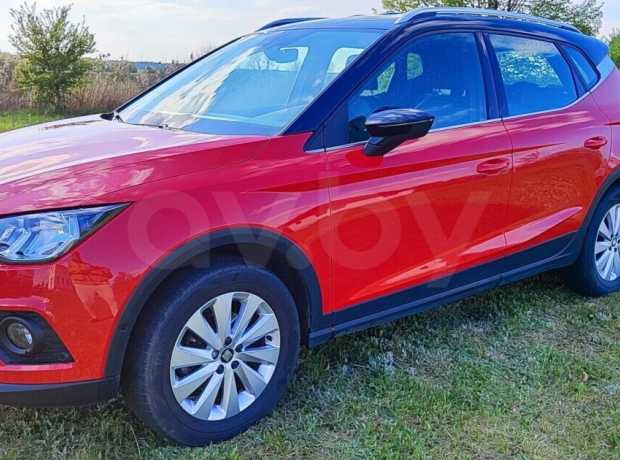 SEAT Arona I