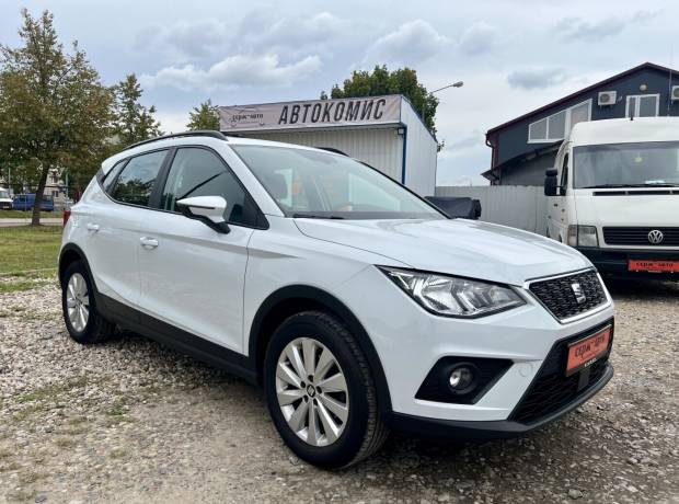 SEAT Arona I