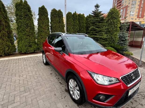 SEAT Arona I