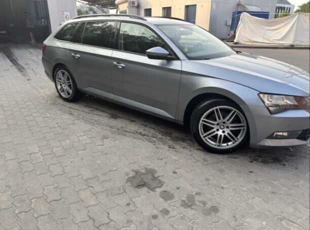 Skoda Superb III, 2015, пробег 345000 км