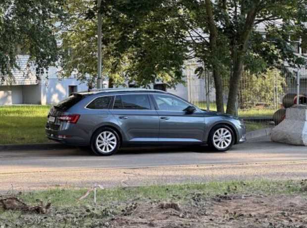 Skoda Superb III, 2016, пробег 289200 км Skoda Superb III, 2016, пробег 289200 км
