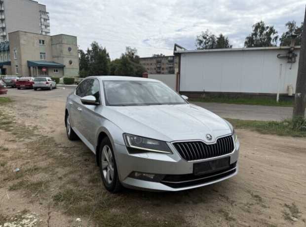 Skoda Superb III, 2019, пробег 346500 км