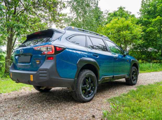 Subaru Outback VI Рестайлинг, 2022, пробег 26750 км Subaru Outback VI Рестайлинг, 2022, пробег 26750 км