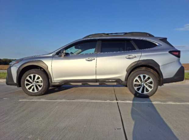 Subaru Outback VI  Рестайлинг, 2023, пробег 24000 км