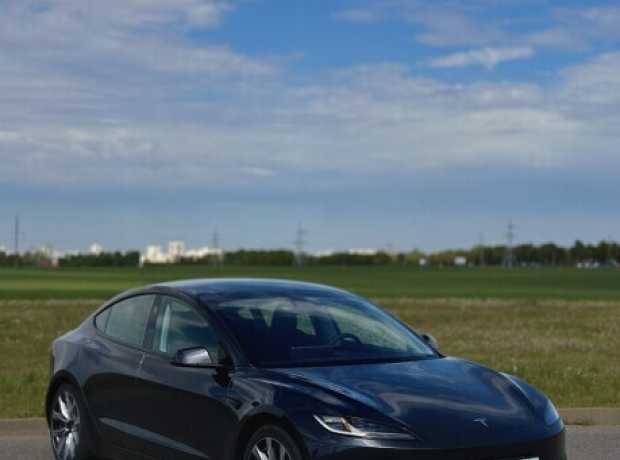 Tesla Model 3 I  2-й рестайлинг, 2024, пробег 1300 км