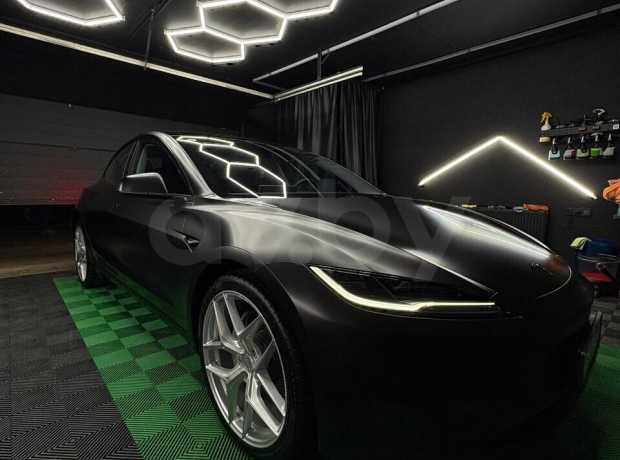 Tesla Model 3 I 2-й рестайлинг