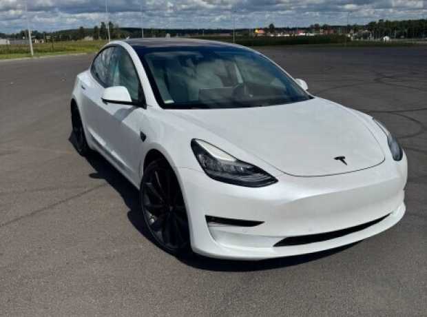 Tesla Model 3 I, 2018, пробег 129000 км