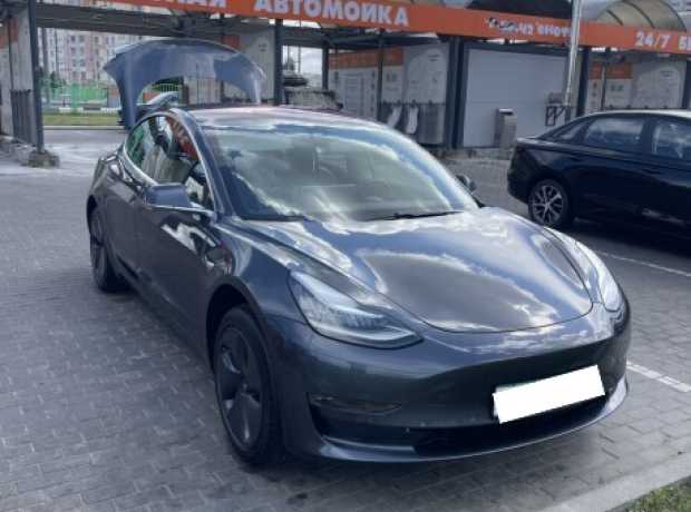Tesla Model 3 I, 2018, пробег 166000 км