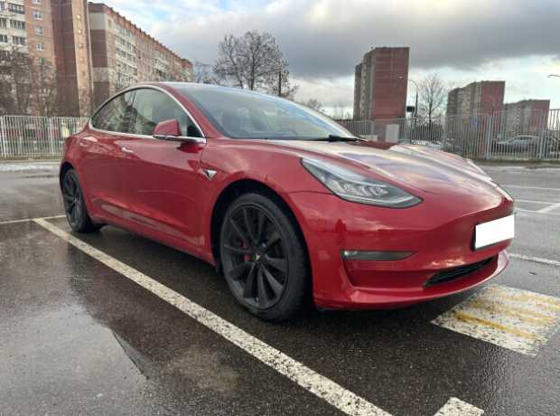 Tesla Model 3 I, 2018, пробег 181100 км