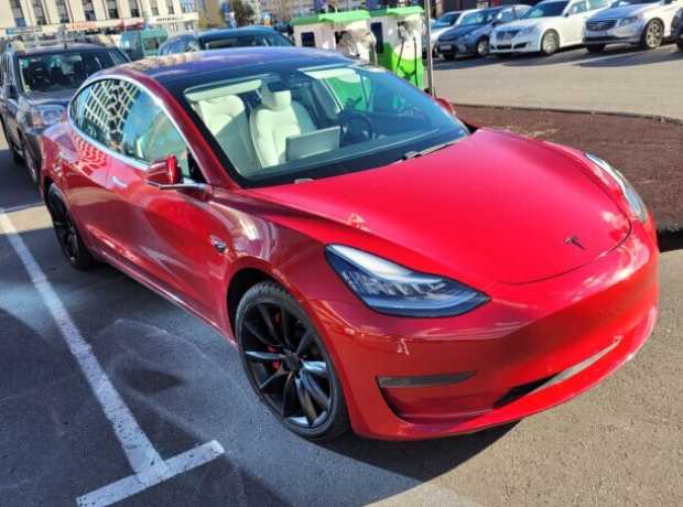 Tesla Model 3 I, 2018, пробег 184000 км
