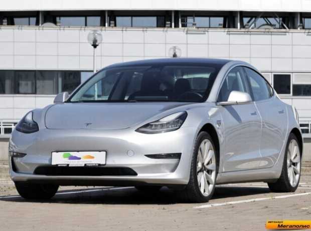 Tesla Model 3 I, 2018, пробег 200000 км