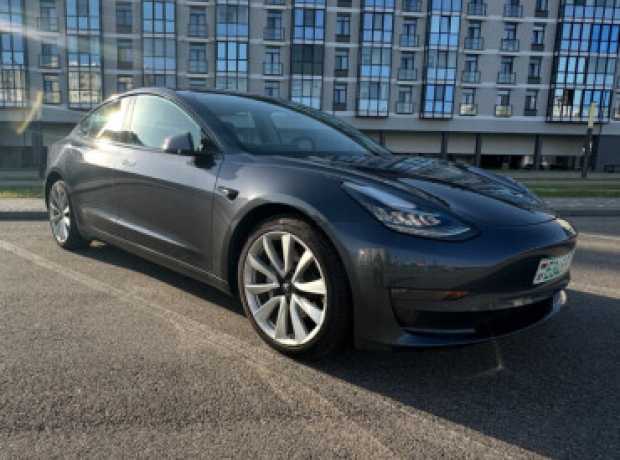 Tesla Model 3 I, 2018, пробег 75500 км