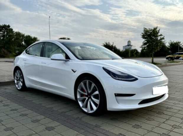 Tesla Model 3 I, 2018, пробег 93000 км