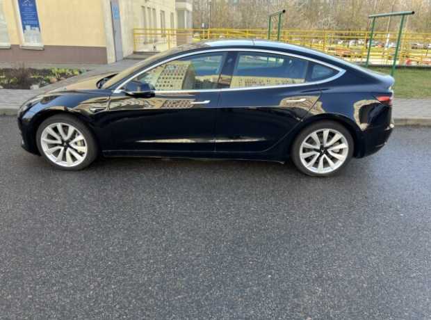 Tesla Model 3 I, 2019, пробег 105000 км
