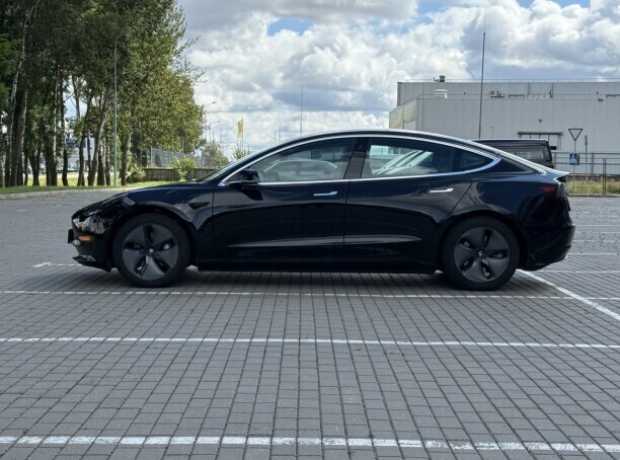 Tesla Model 3 I, 2019, пробег 122500 км