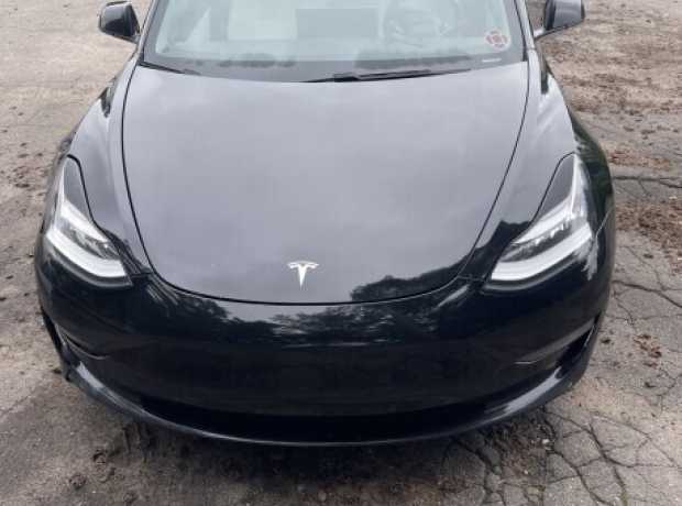 Tesla Model 3 I, 2019, пробег 180000 км
