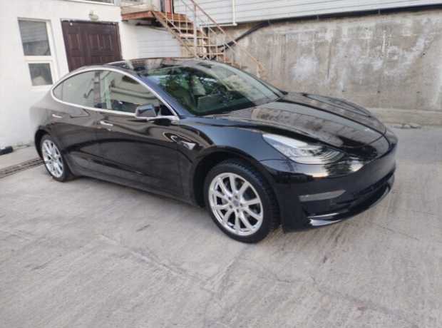 Tesla Model 3 I, 2019, пробег 42000 км