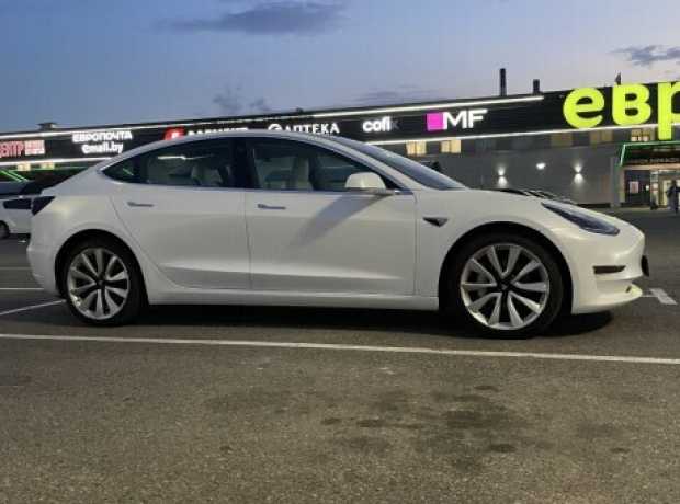 Tesla Model 3 I, 2019, пробег 80000 км
