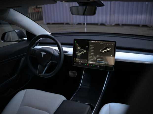 Tesla Model 3 I, 2020, пробег 130000 км