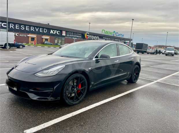 Tesla Model 3 I
