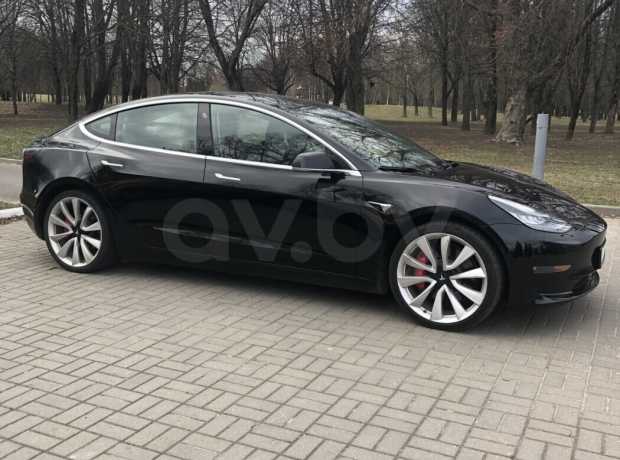 Tesla Model 3 I