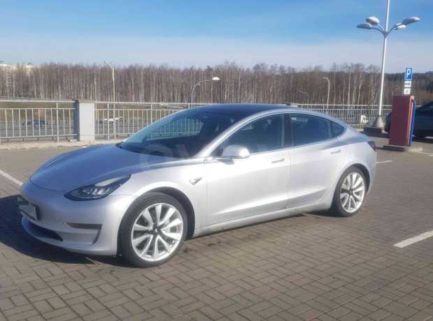 Tesla Model 3 I