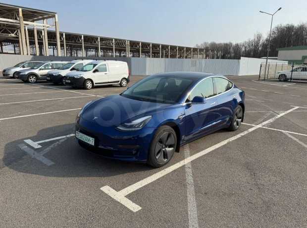 Tesla Model 3 I