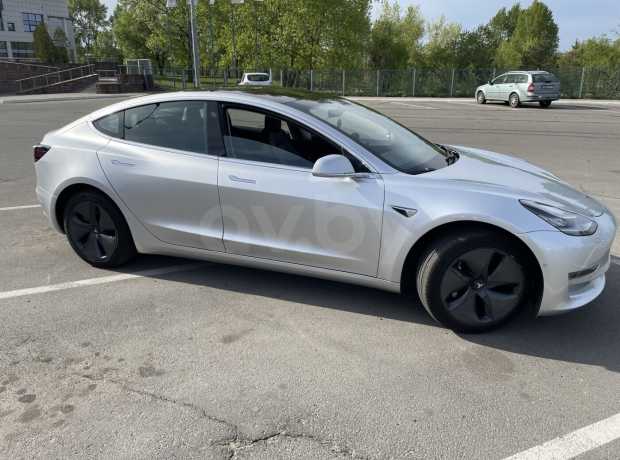 Tesla Model 3 I