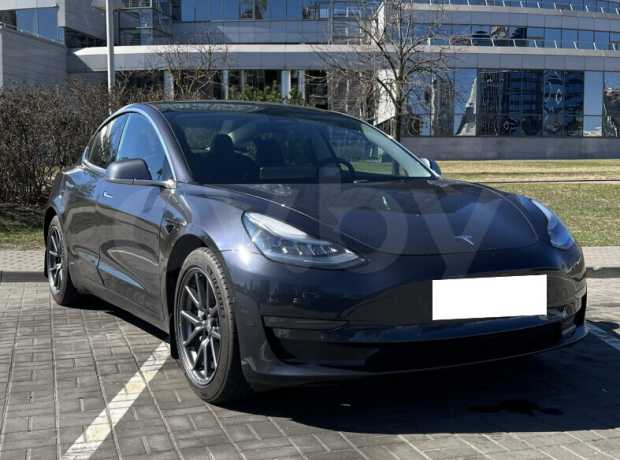 Tesla Model 3 I