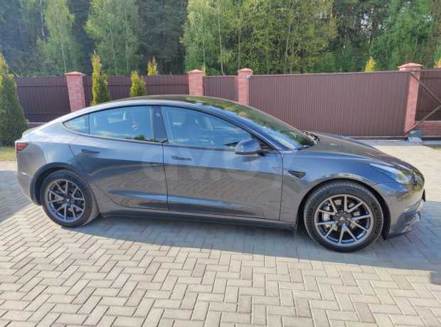 Tesla Model 3 I