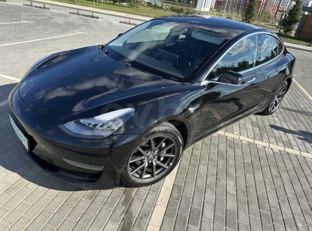 Tesla Model 3 I