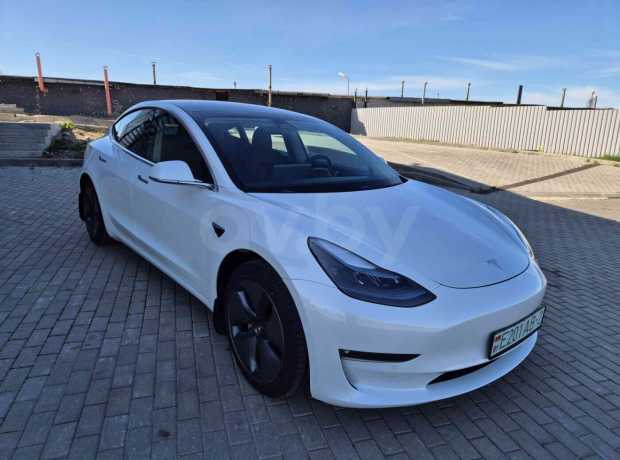 Tesla Model 3 I