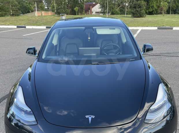Tesla Model 3 I
