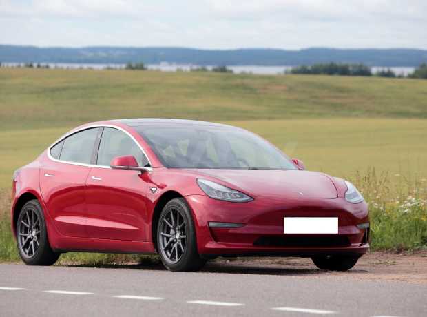 Tesla Model 3 I
