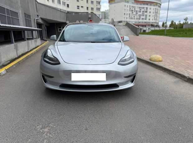 Tesla Model 3 I