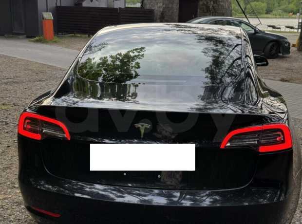 Tesla Model 3 I