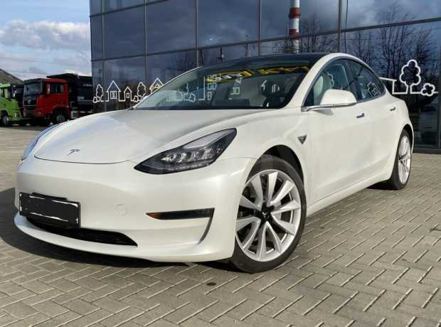 Tesla Model 3 I