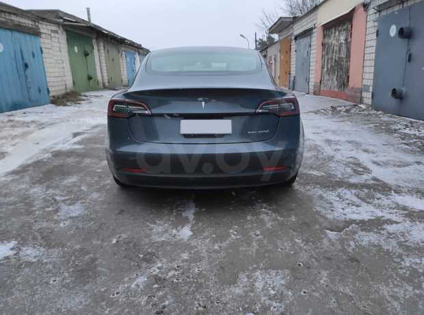 Tesla Model 3 I