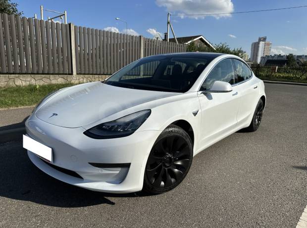 Tesla Model 3 I