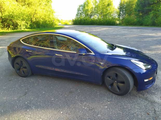 Tesla Model 3 I