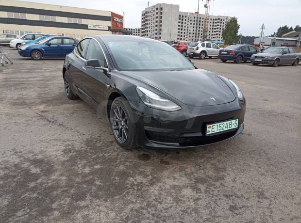 Tesla Model 3 I