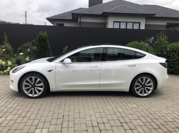 Tesla Model 3 I