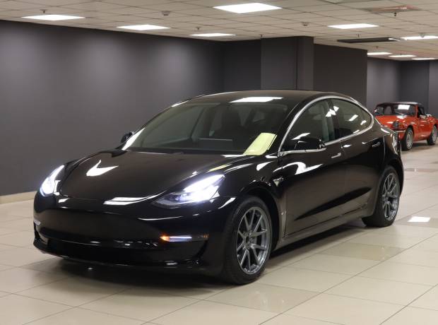 Tesla Model 3 I