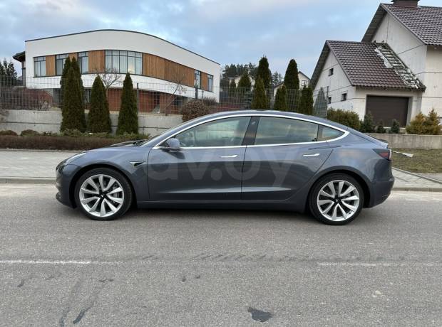 Tesla Model 3 I