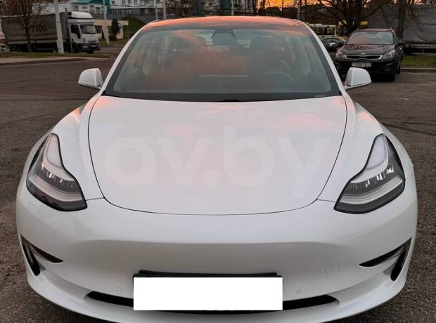 Tesla Model 3 I