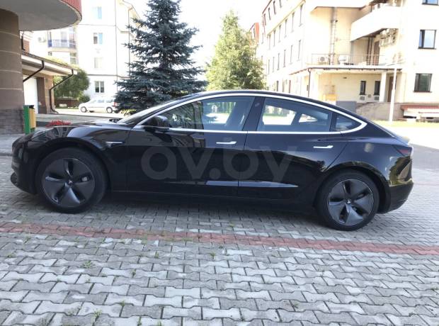 Tesla Model 3 I