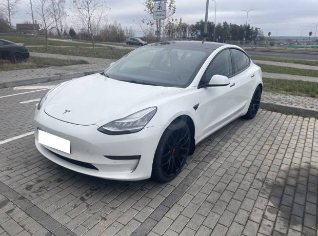 Tesla Model 3 I