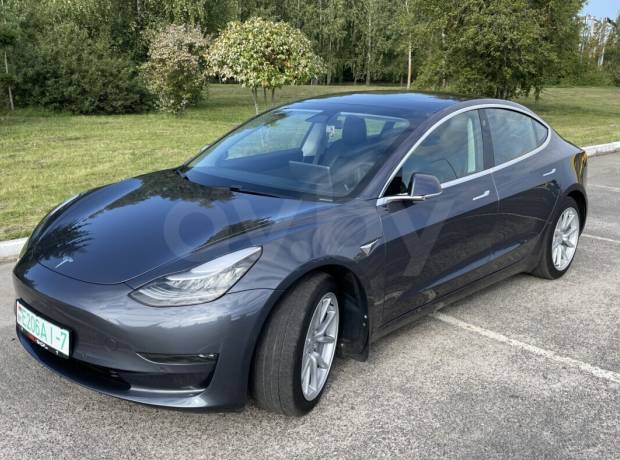 Tesla Model 3 I