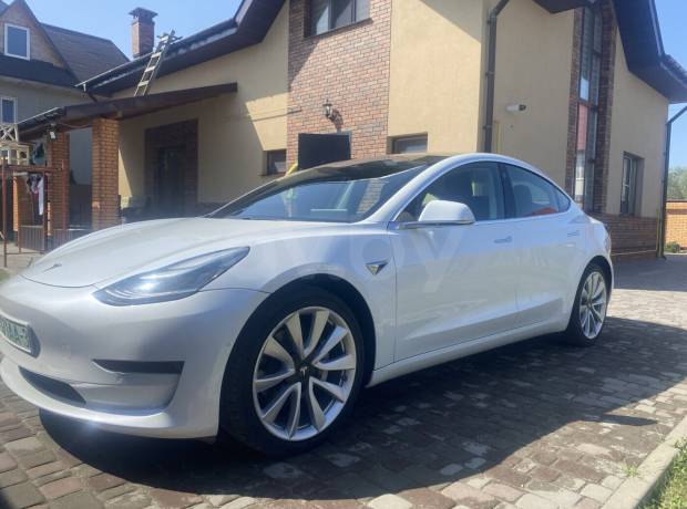 Tesla Model 3 I