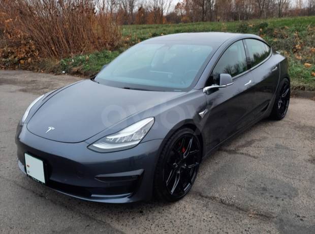 Tesla Model 3 I